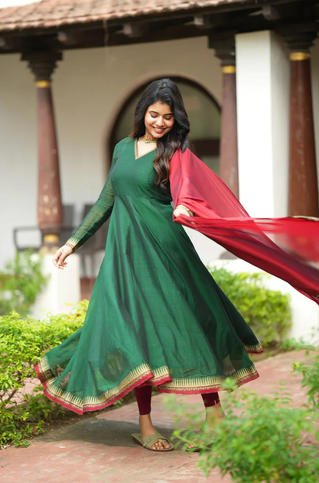 AKILA-Green with Red